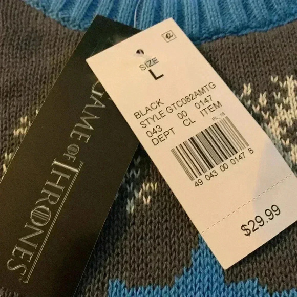 Game of Thrown Christmas Swaeter - Picture 2 of 3